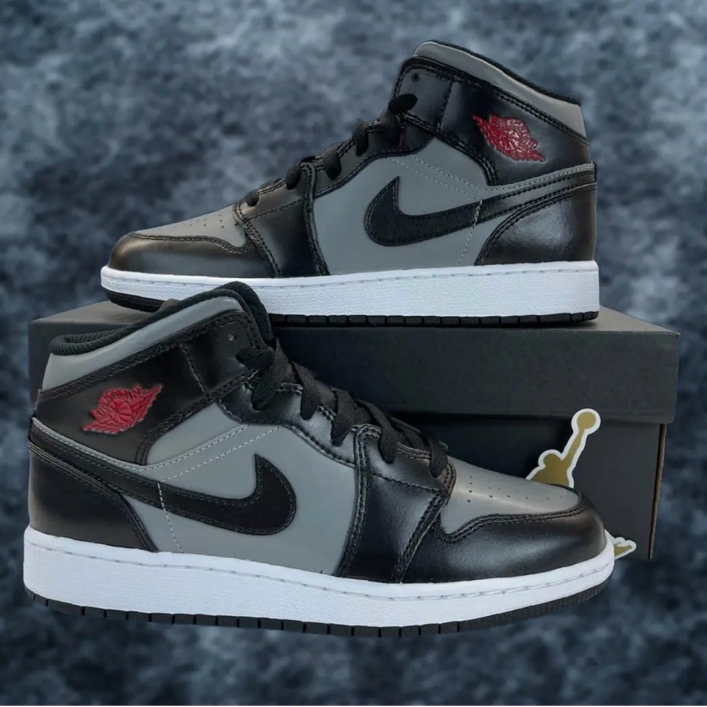 Nike Air Jordan 1 Mid Shadow big boy Sz 6Y Black Grey Red 554724-096 Retro